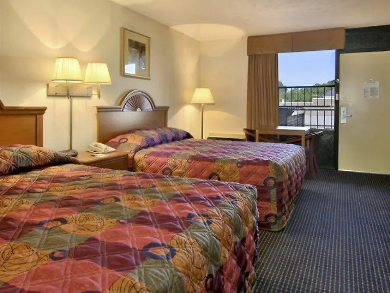 Williamsburg Suites Отель