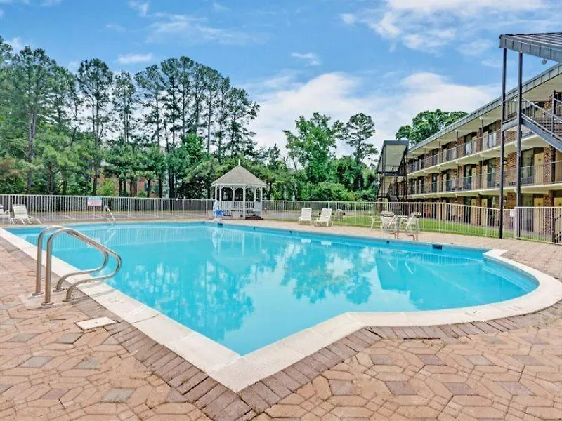Williamsburg Suites