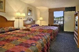 Williamsburg Suites
